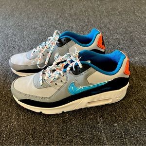 Nike air max kids shoes size 4